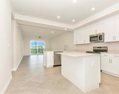 12320 Wellen Golf Street - Photo Thumbnail 7