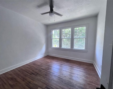 204 Nw 3rd Street - Photo Thumbnail 2