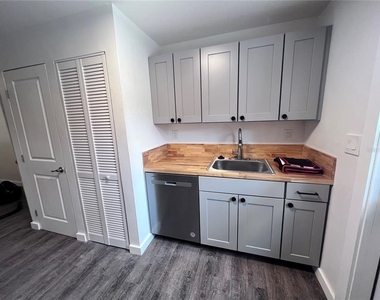 2707 Nw 4th Avenue - Photo Thumbnail 20