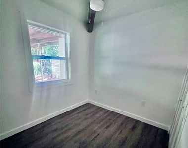 2707 Nw 4th Avenue - Photo Thumbnail 16