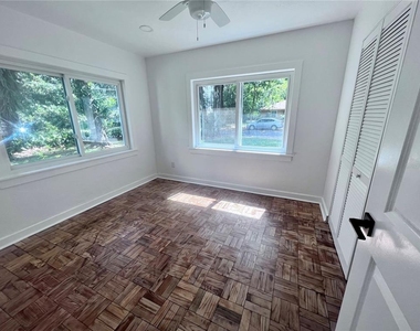 2707 Nw 4th Avenue - Photo Thumbnail 9