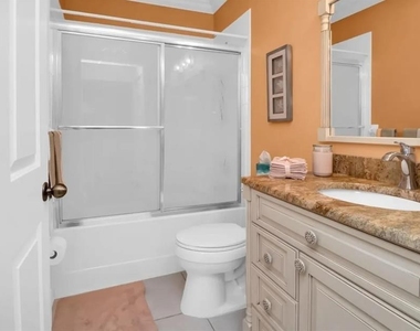 19335 Water Oak Drive - Photo Thumbnail 4