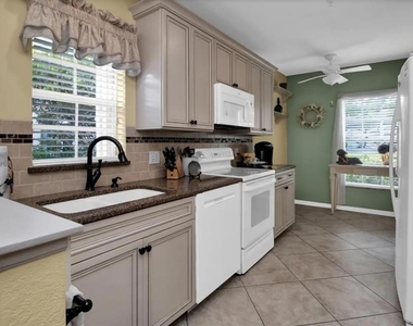19335 Water Oak Drive - Photo Thumbnail 10