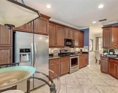 8128 Villa Grande Court - Photo Thumbnail 10