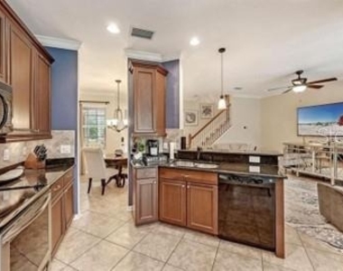 8128 Villa Grande Court - Photo Thumbnail 9