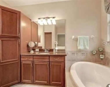 8128 Villa Grande Court - Photo Thumbnail 25