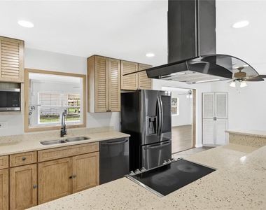 3236 Ashton Road - Photo Thumbnail 14