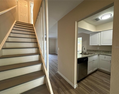 1559 7th Avenue W - Photo Thumbnail 4
