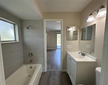 1559 7th Avenue W - Photo Thumbnail 14