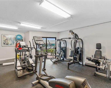 1050 Longboat Club Road - Photo Thumbnail 27