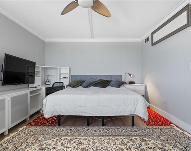 1050 Longboat Club Road - Photo Thumbnail 19