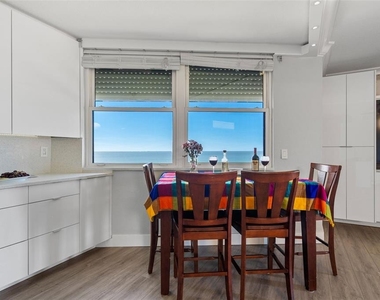 1050 Longboat Club Road - Photo Thumbnail 13