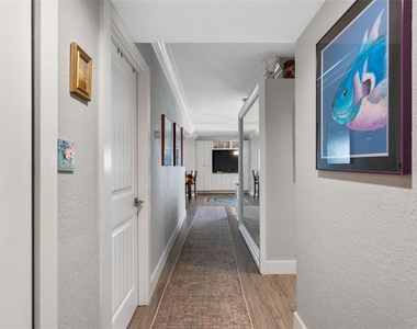 1050 Longboat Club Road - Photo Thumbnail 6