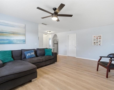 2227 Montclair Drive - Photo Thumbnail 5