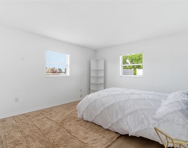 2227 Montclair Drive - Photo Thumbnail 13