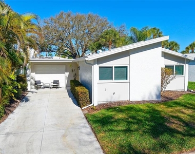 131 Whispering Sands Circle - Photo Thumbnail 2
