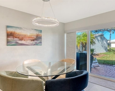 131 Whispering Sands Circle - Photo Thumbnail 7
