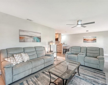 131 Whispering Sands Circle - Photo Thumbnail 12