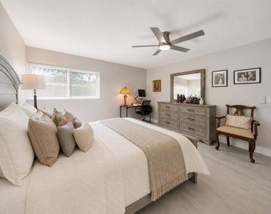 131 Whispering Sands Circle - Photo Thumbnail 23
