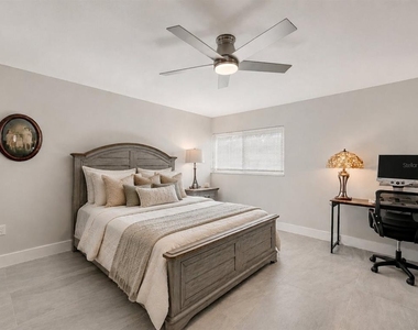 131 Whispering Sands Circle - Photo Thumbnail 20