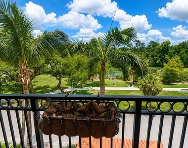 1064 N Tamiami Trail - Photo Thumbnail 11