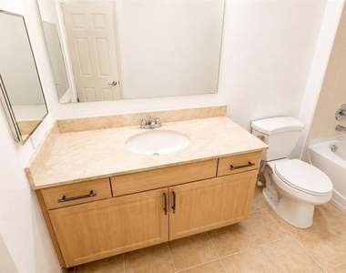 1064 N Tamiami Trail - Photo Thumbnail 22