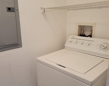 1064 N Tamiami Trail - Photo Thumbnail 21