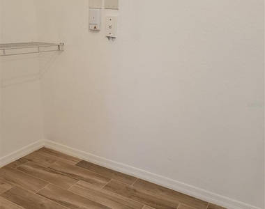 1064 N Tamiami Trail - Photo Thumbnail 14