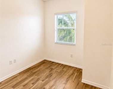 1064 N Tamiami Trail - Photo Thumbnail 21