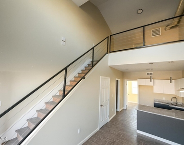 3030 Pera Avenue - Photo Thumbnail 1
