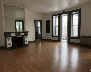 49 Edgewood Way - Photo Thumbnail 4