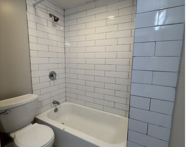 324 Congress Avenue - Photo Thumbnail 7