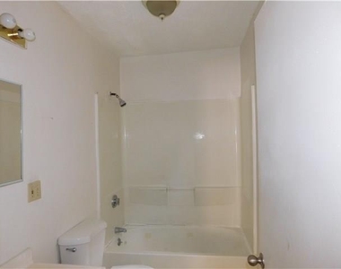 56-58 Edwin Street - Photo Thumbnail 6