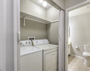 2981 Country Manor Lane - Photo Thumbnail 22
