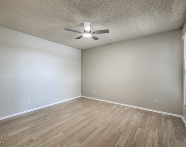 2981 Country Manor Lane - Photo Thumbnail 19