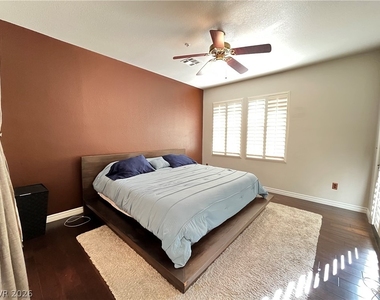 1000 Duckhorn Court - Photo Thumbnail 8