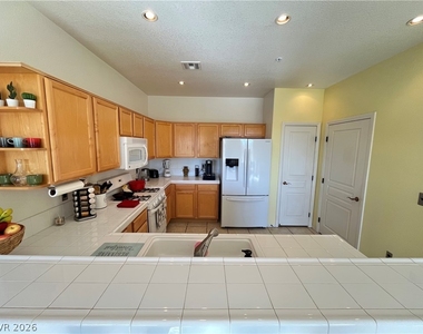 1000 Duckhorn Court - Photo Thumbnail 5