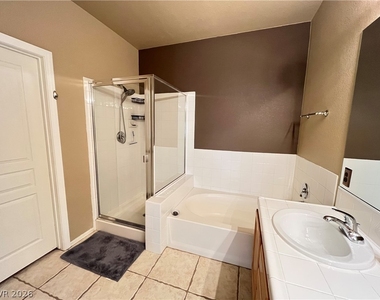 1000 Duckhorn Court - Photo Thumbnail 11