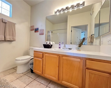 1000 Duckhorn Court - Photo Thumbnail 14