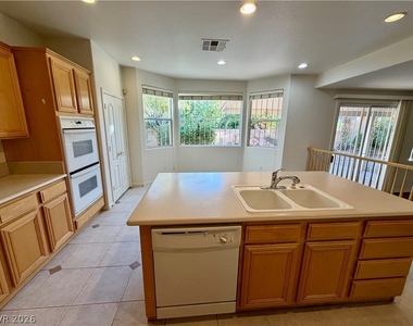 2736 Carolina Blue Avenue - Photo Thumbnail 12