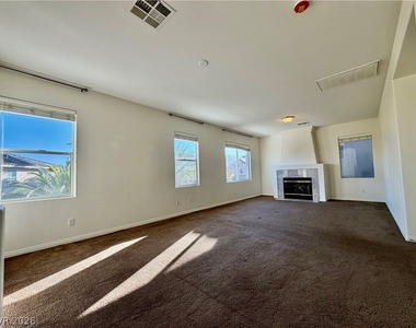2736 Carolina Blue Avenue - Photo Thumbnail 27