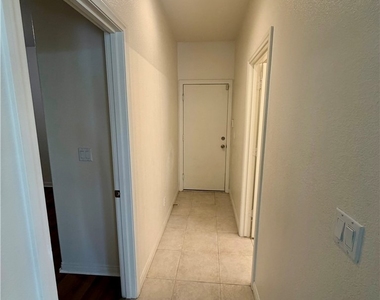 2736 Carolina Blue Avenue - Photo Thumbnail 18