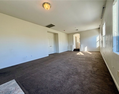 2736 Carolina Blue Avenue - Photo Thumbnail 28