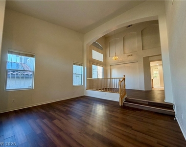 2736 Carolina Blue Avenue - Photo Thumbnail 5