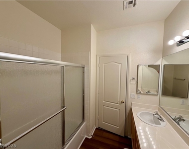 2736 Carolina Blue Avenue - Photo Thumbnail 38