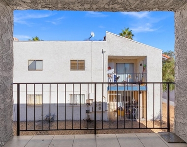 3649 Van Dyke Avenue - Photo Thumbnail 10