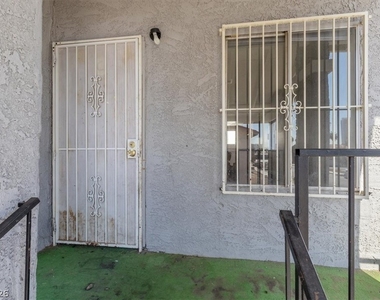 3649 Van Dyke Avenue - Photo Thumbnail 1