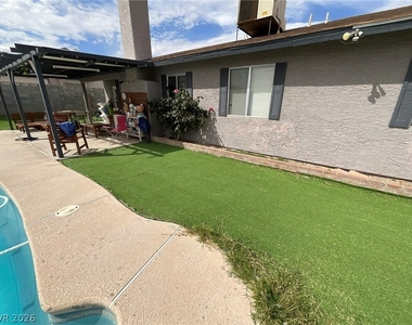 707 Honeybee Court - Photo Thumbnail 5