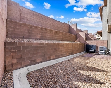 633 Infinity Ridge Street - Photo Thumbnail 22