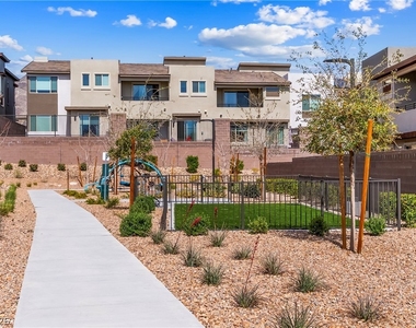 633 Infinity Ridge Street - Photo Thumbnail 24